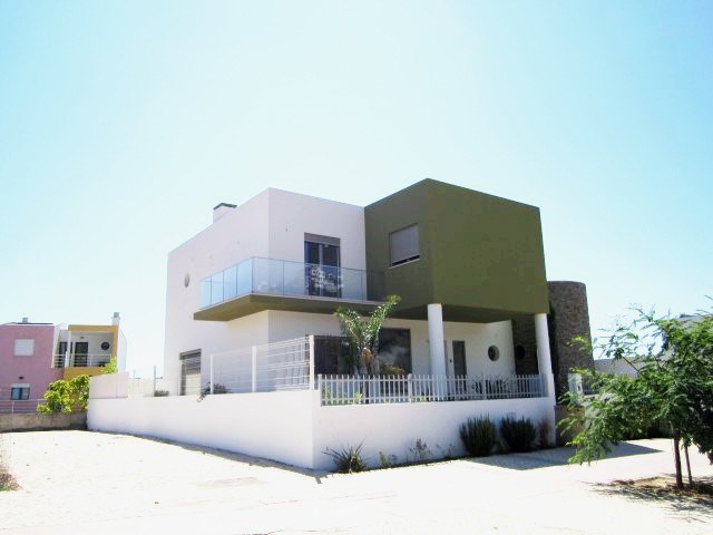 Vendo bela Casa  4 dormitórios na Marina Algarve, Albufeira, Portugal.